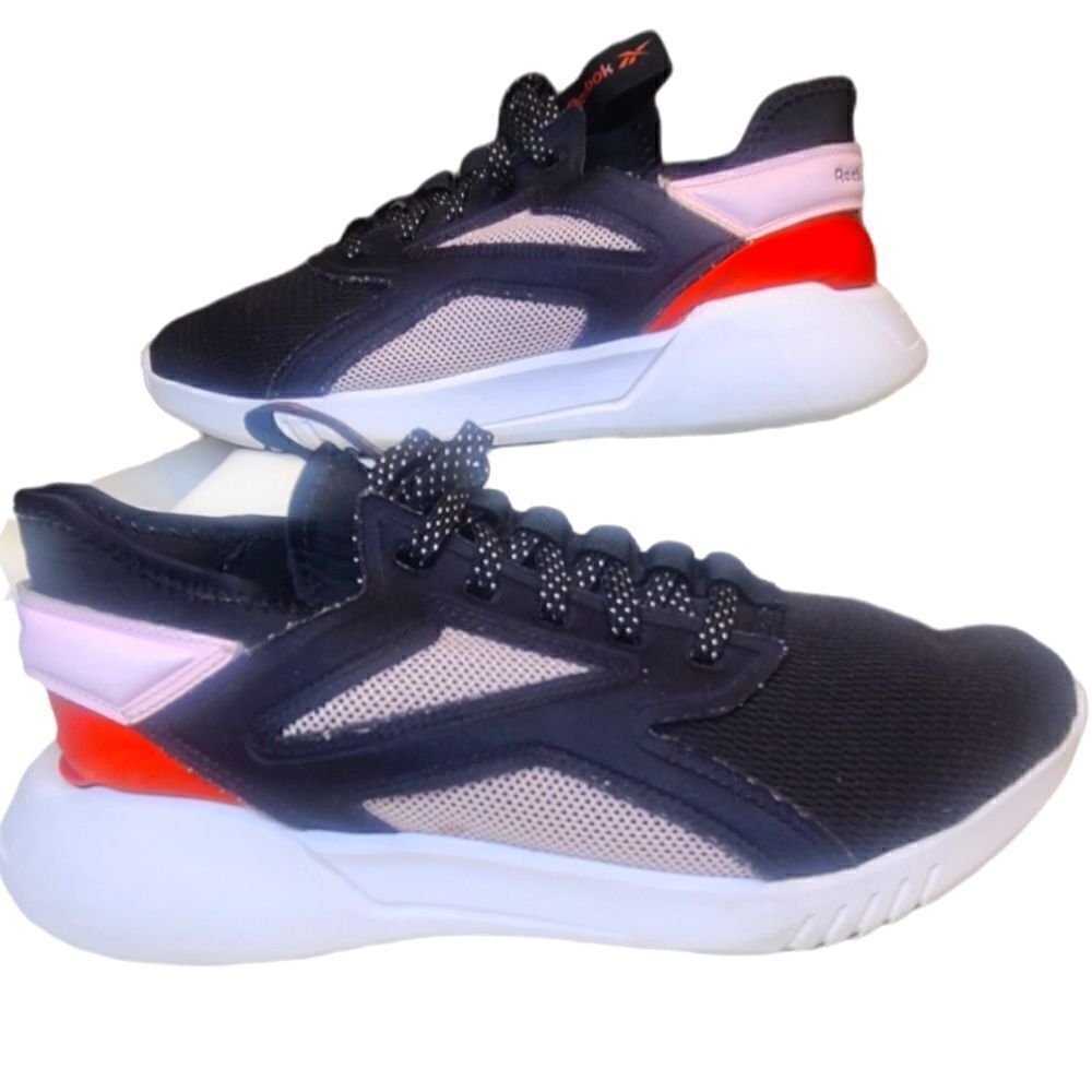 Reebok Freestyle Motion Sneakers women's size 8.5